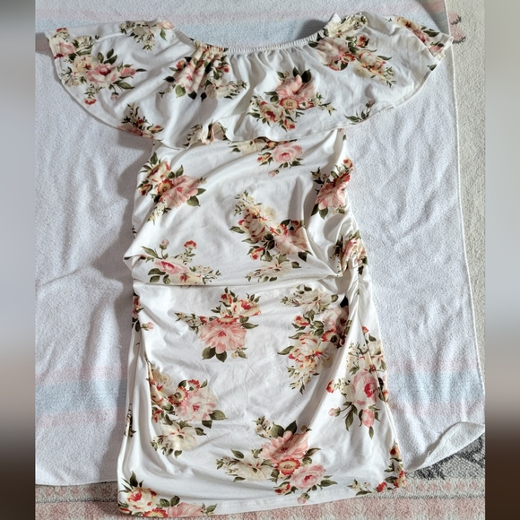 Floral Ruffle Off Shoulder Maternity Dress. - Picture 6 of 9